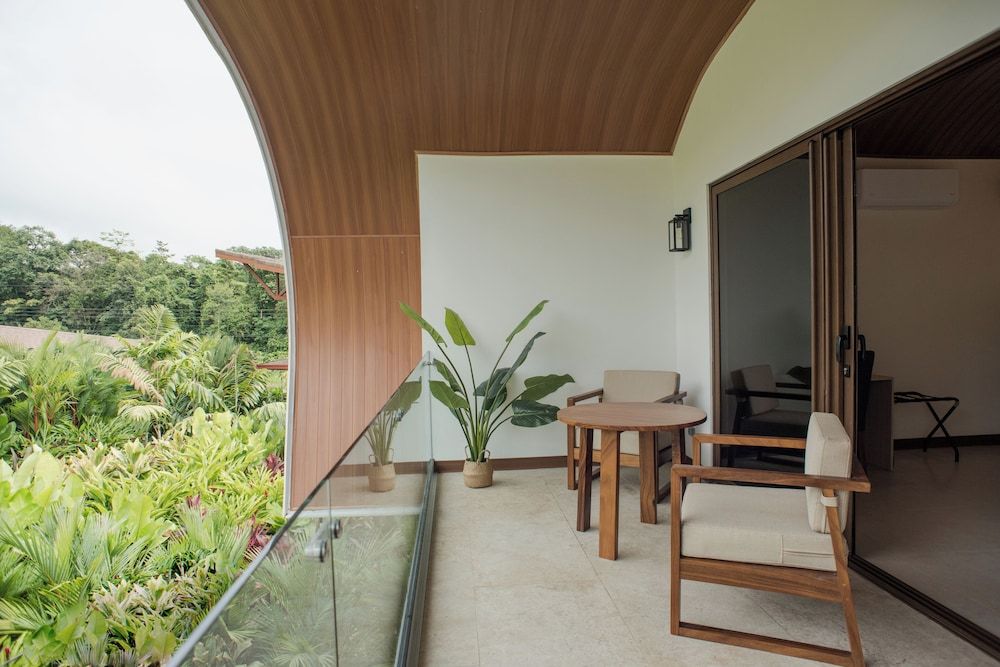 Fortuna Retreat Panoramic Double Room 6