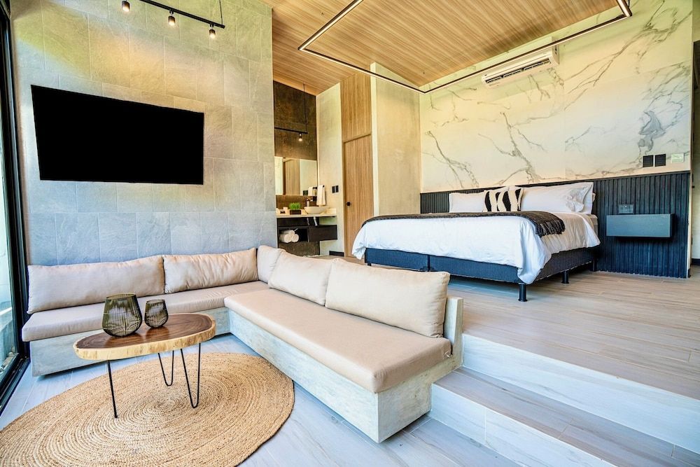 Epic Tamarindo Boutique Hotel Romantic Suite