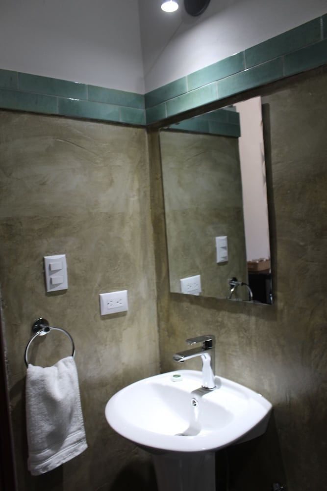 Hotel Huacas Comfort Triple Room 2