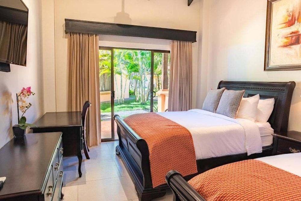 Marenaz Oceanfront Resort Family Room