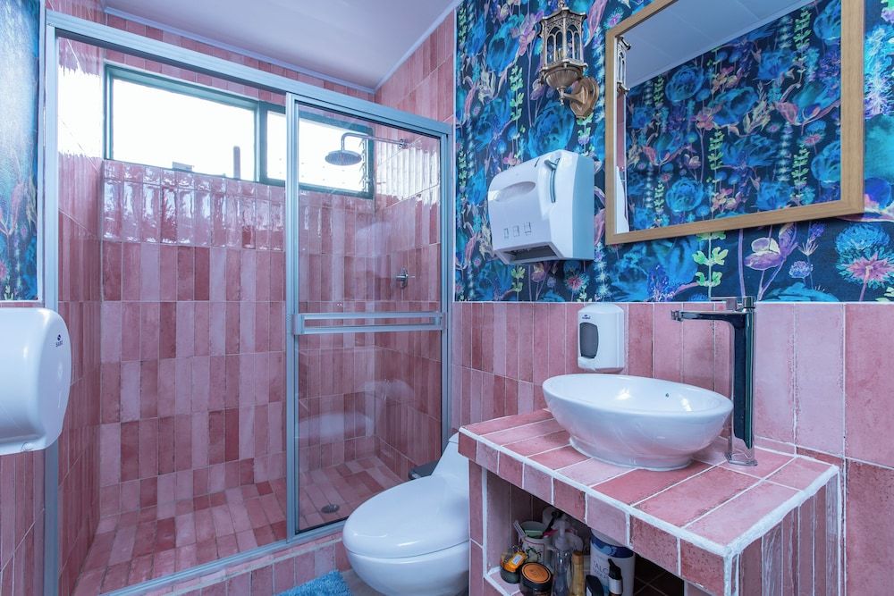 Casa Zafiro B&B Standard Shared Dormitory, Courtyard View 5