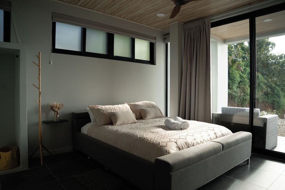 Solindo Stays Deluxe Villa, Ocean View