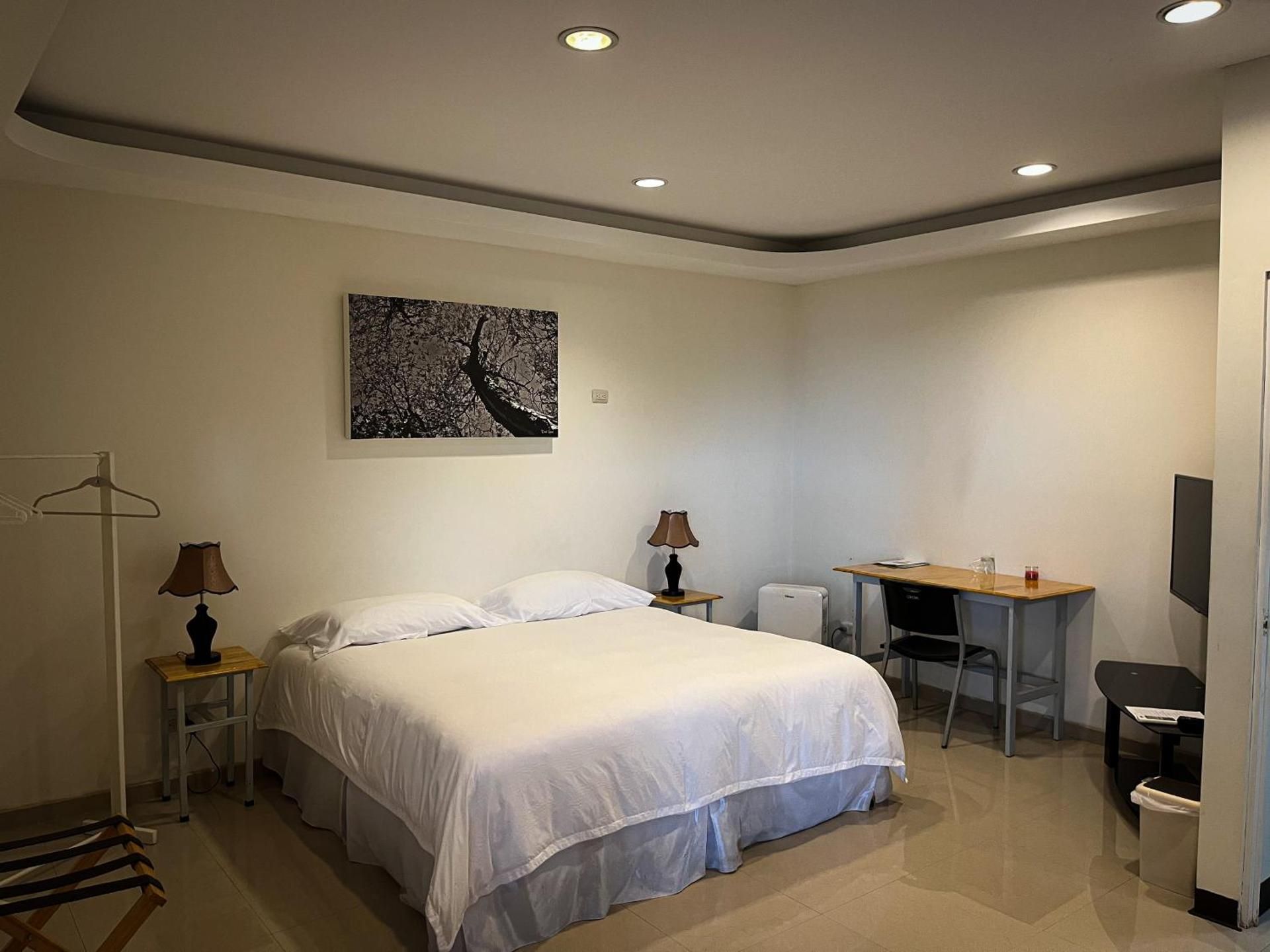 Legacy Boutique Hotel King Room 3