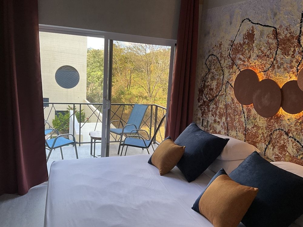 Pierre and Colors TAMARINDO Adult Only Design Apartment, Ensuite, Pool View (Supérieur)