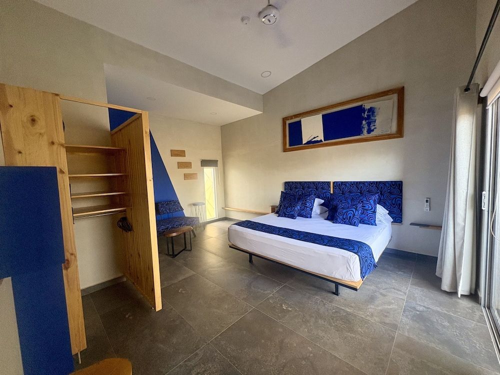 Pierre and Colors TAMARINDO Adult Only Superior Apartment, Ensuite, Pool View (Luxe) 7