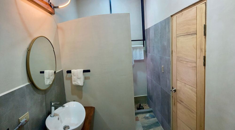 Pierre and Colors TAMARINDO Adult Only Superior Apartment, Ensuite, Pool View (Luxe) 13