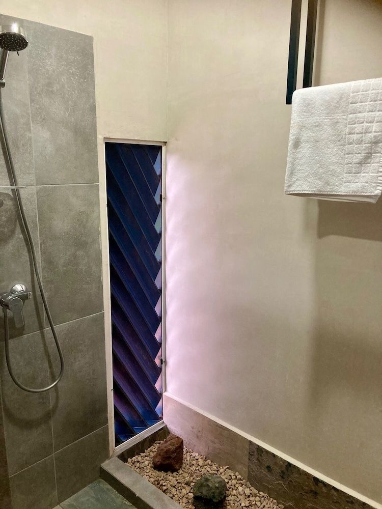 Pierre and Colors TAMARINDO Adult Only Superior Apartment, Ensuite, Pool View (Luxe) 12