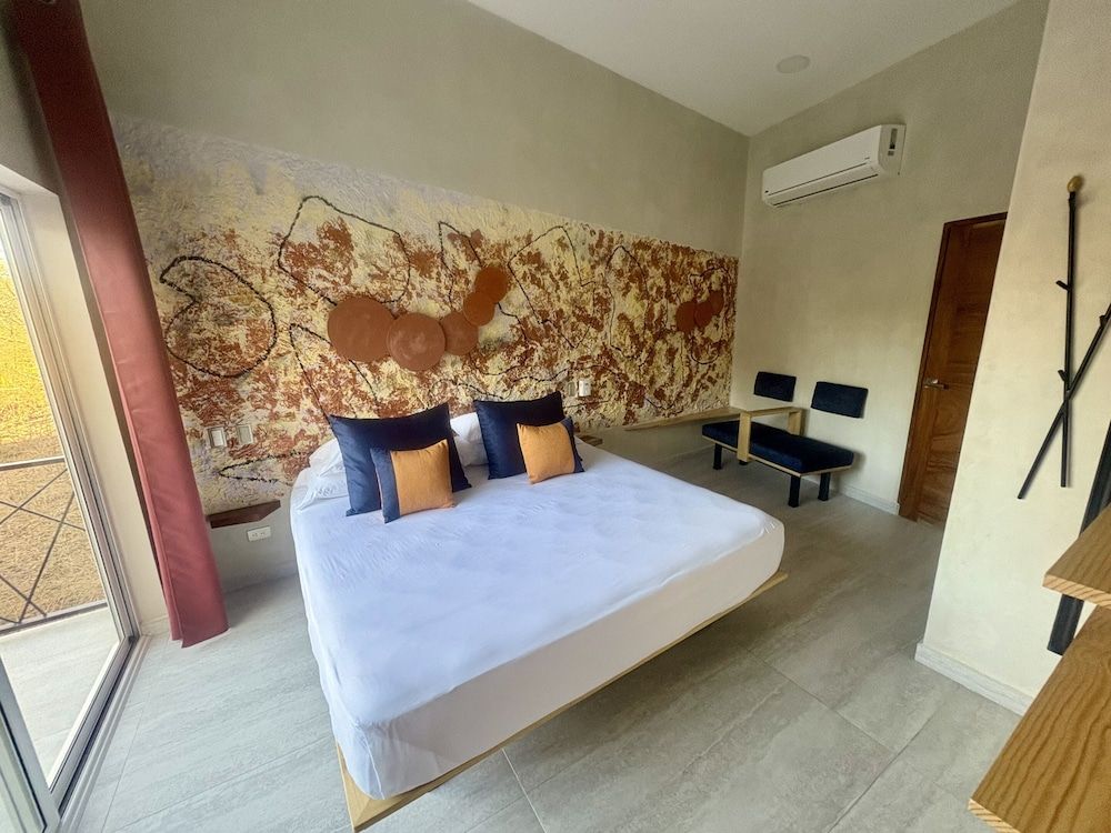 Pierre and Colors TAMARINDO Adult Only Design Apartment, Ensuite, Pool View (Supérieur) 3