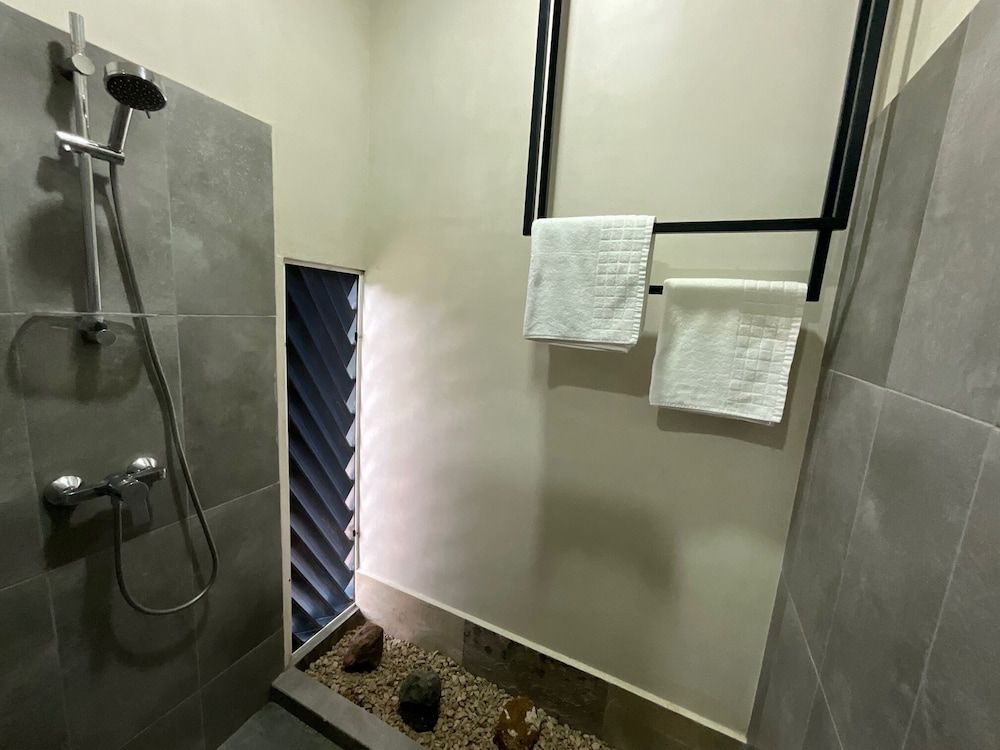 Pierre and Colors TAMARINDO Adult Only Superior Apartment, Ensuite, Pool View (Luxe) 11