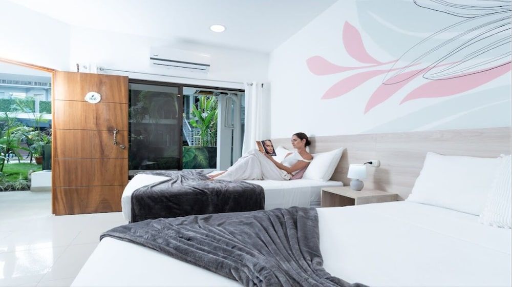 Standard Double Room, Pool View