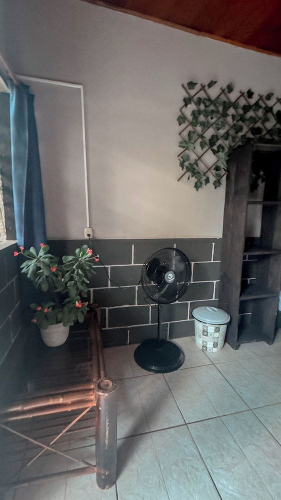 Dominical Long Term Rental Family Triple Room 4