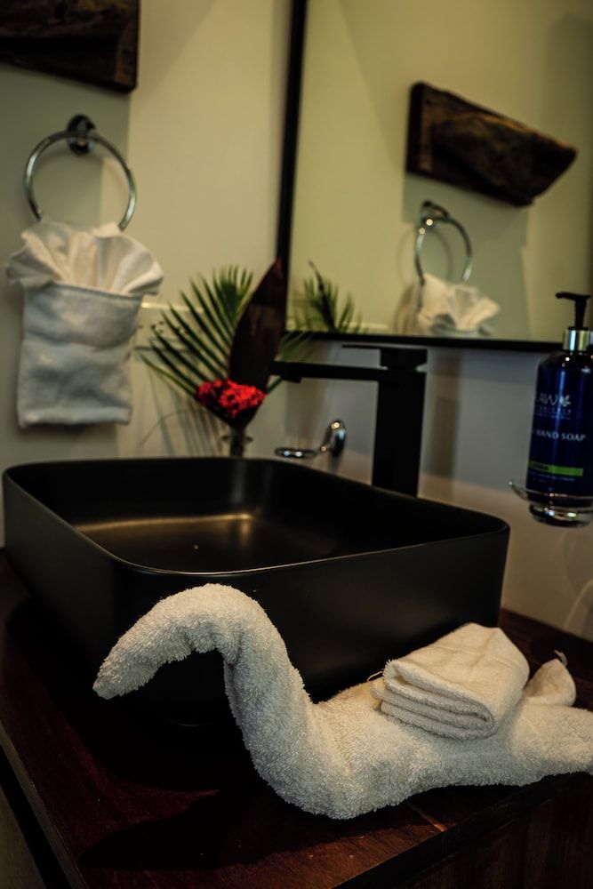 The Bohemian Lagarto Deluxe Studio Suite, Multiple Beds, Beach View 14