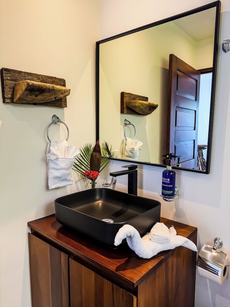 The Bohemian Lagarto Deluxe Studio Suite, Multiple Beds, Beach View 12