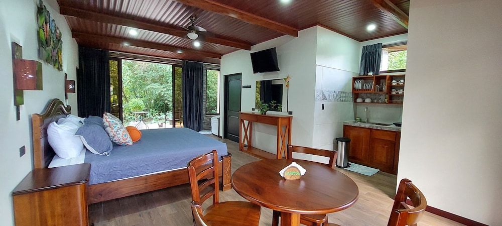 Premium Suite, Balcony, Garden View