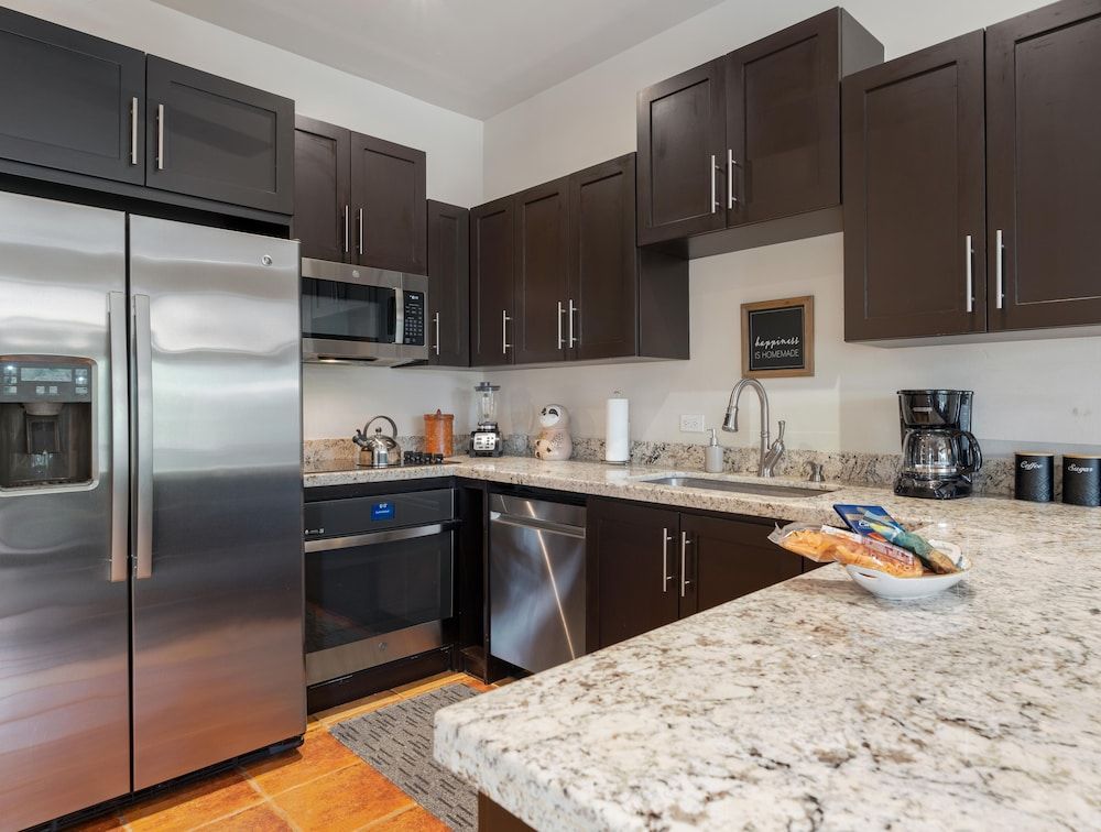Suite 4 - Sloth Pool&Beach 3 BR Condo
