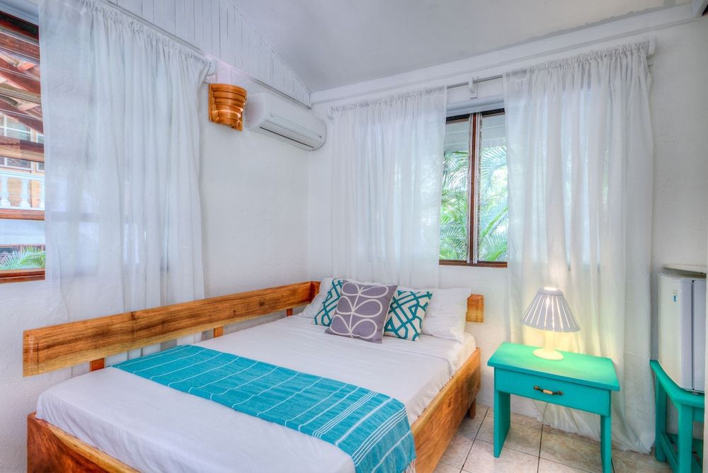 Hotel Guiones Premier, Multiple Beds, Terrace, Garden View