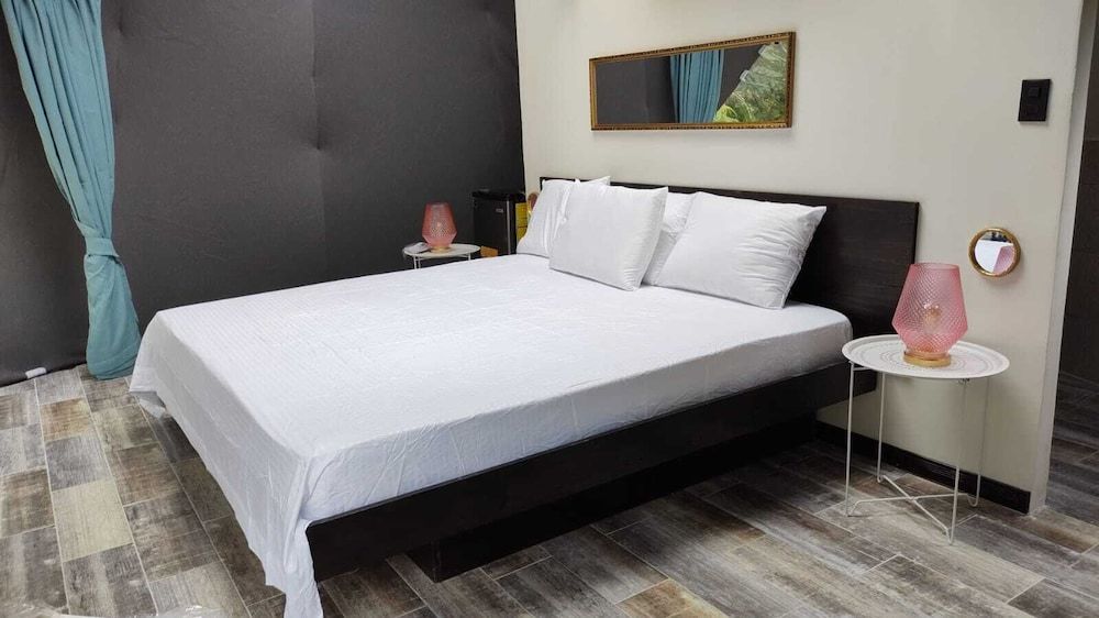Deluxe Tent, 1 King Bed, Private Pool