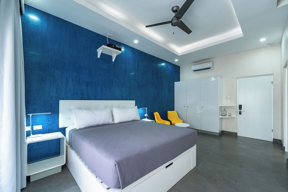 Room (K Suite)