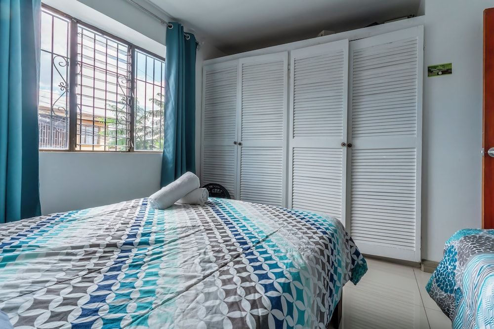 Las Carmelas, Airport Juan Santamaría, Alajuela, San José Basic Room 3