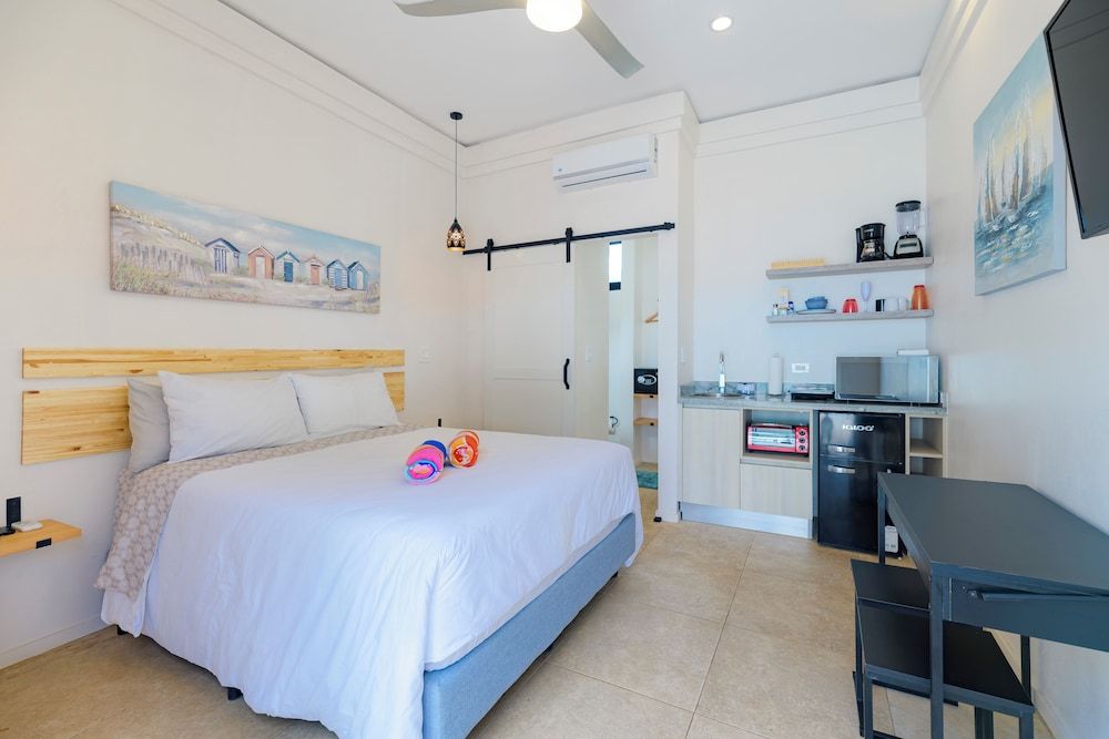 Villas VR Beachwalk Avellanas Superior Studio 4