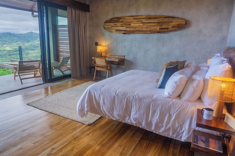 Lamangata Luxury Surf Resort Ocean View Suites - 2 Guests 8