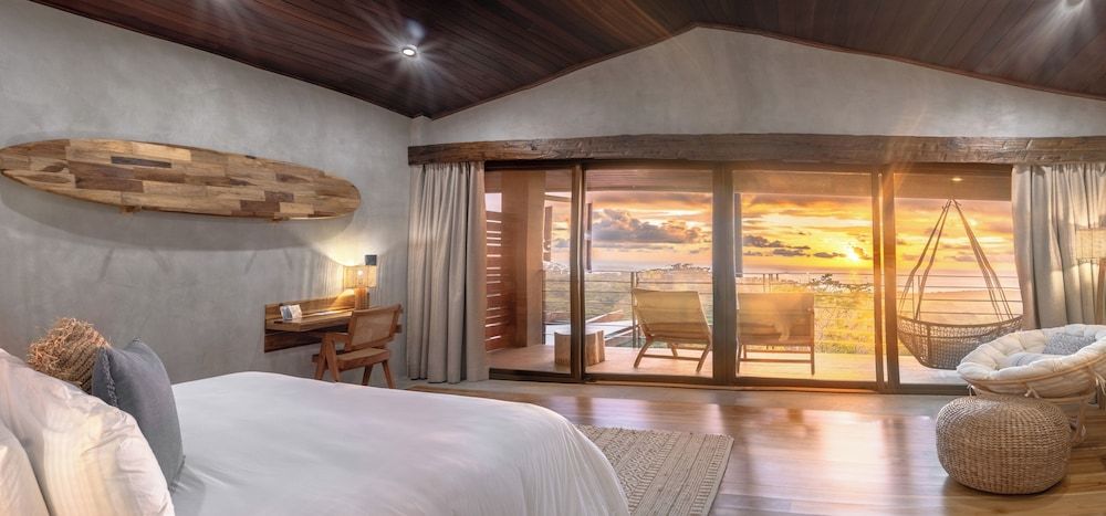 Lamangata Luxury Surf Resort Ocean View Suites - 2 Guests 5