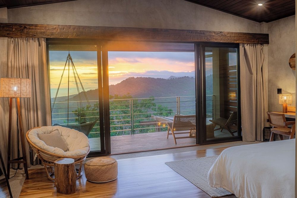 Lamangata Luxury Surf Resort