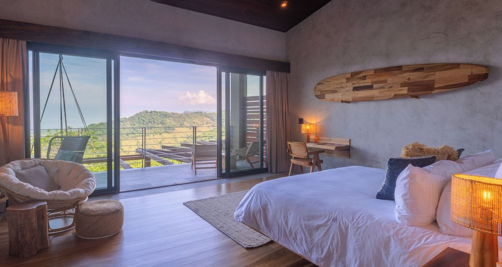 Lamangata Luxury Surf Resort Ocean View Suites - 2 Guests 7