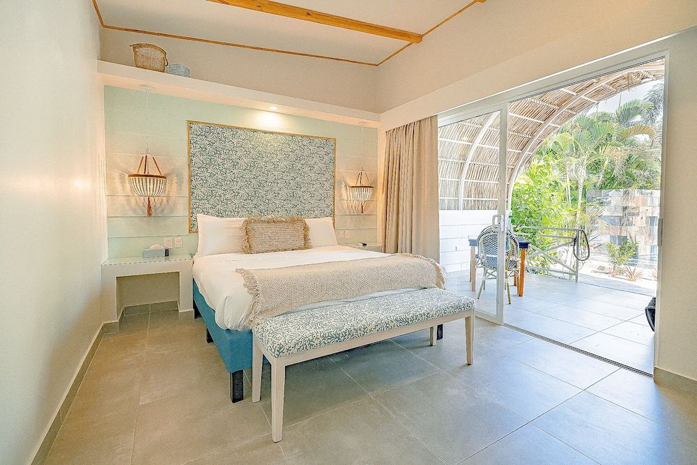 Les Voiles Blanches Tamarindo Classic Double Room, Ensuite, Pool View