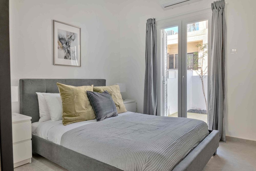Luxury Apartment
