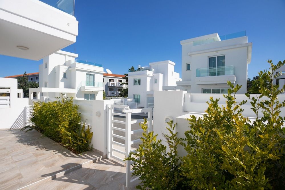 Villa Ioli Green Bay