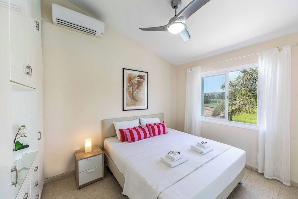 Villa (4 Bedrooms)