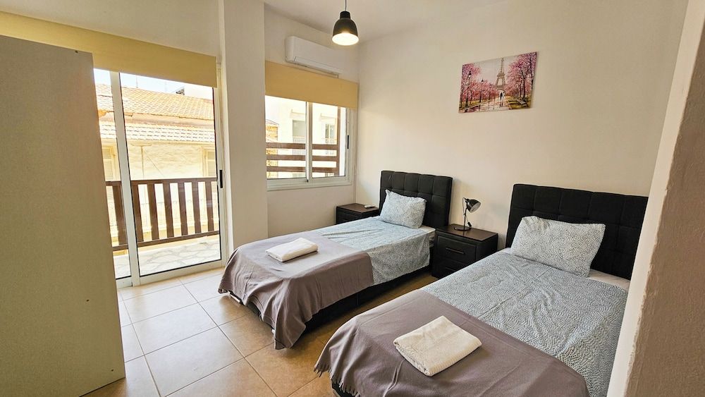 SKY Line City Apartment Family Apartment 3