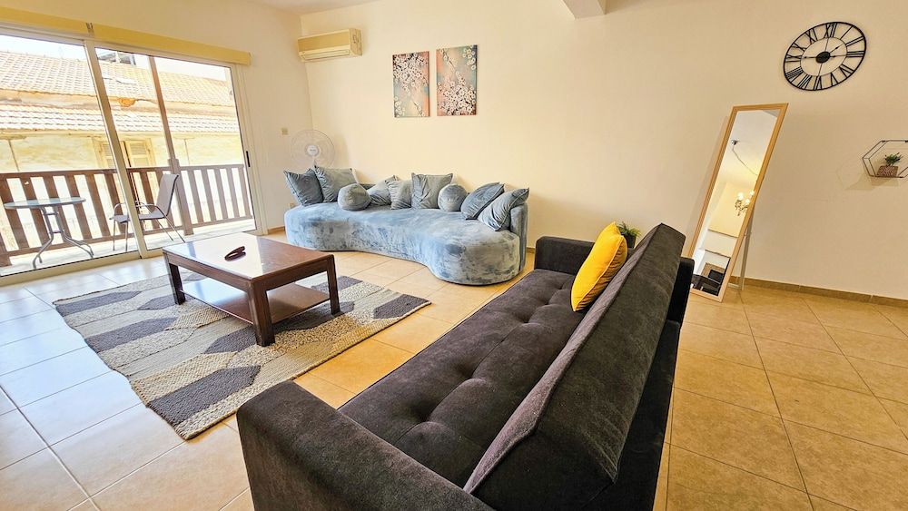 SKY Line City Apartment Family Apartment 4