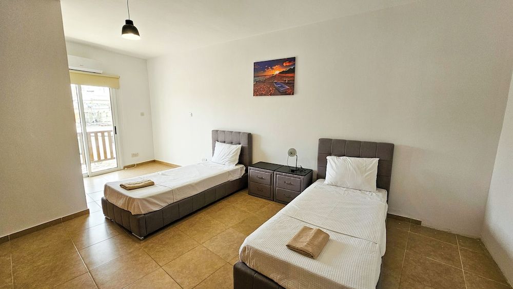 SKY Line City Apartment Family Apartment