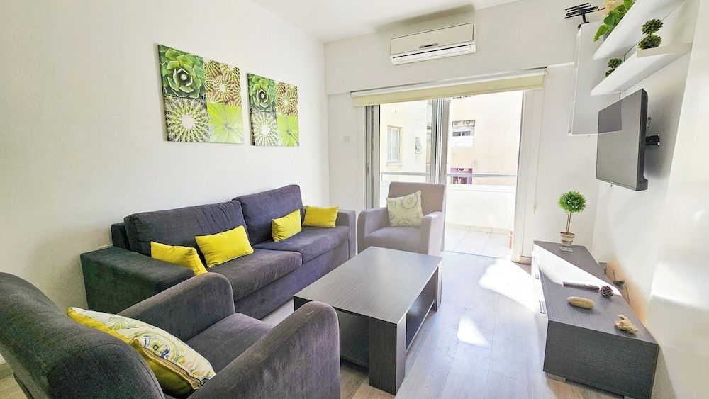 Blue Sky Ocean Retreat