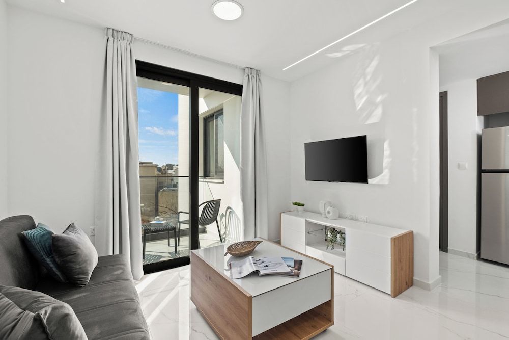 Maestro City Apartments Standard Apartment, City View 13