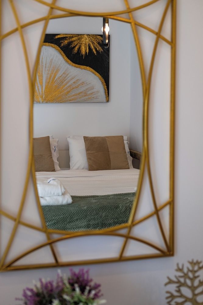 Lazuli Hermes Apartments Deluxe Studio, Balcony, City View 2