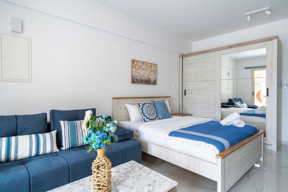 Studio, Double and Sofa Bed, City View, Balcony, Kitchenette