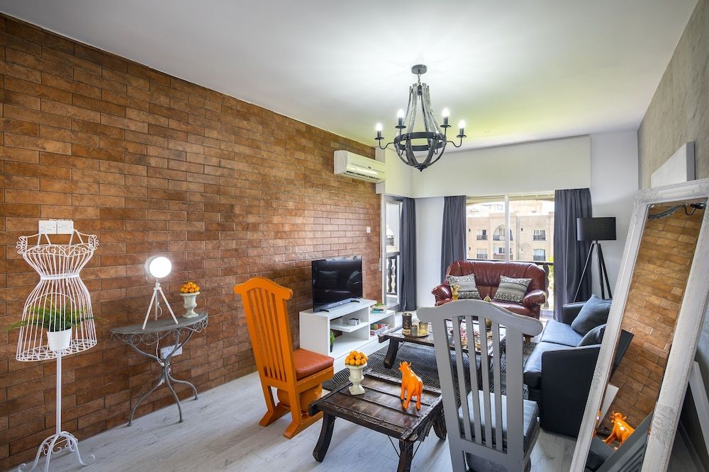 Castle Holiday Apartments Hipster Two-Bedroom Apartment (D418) 8