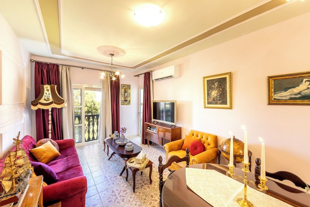 Castle Holiday Apartments Palazzo Tranquillo Two-Bedroom Apartment (B312) 18