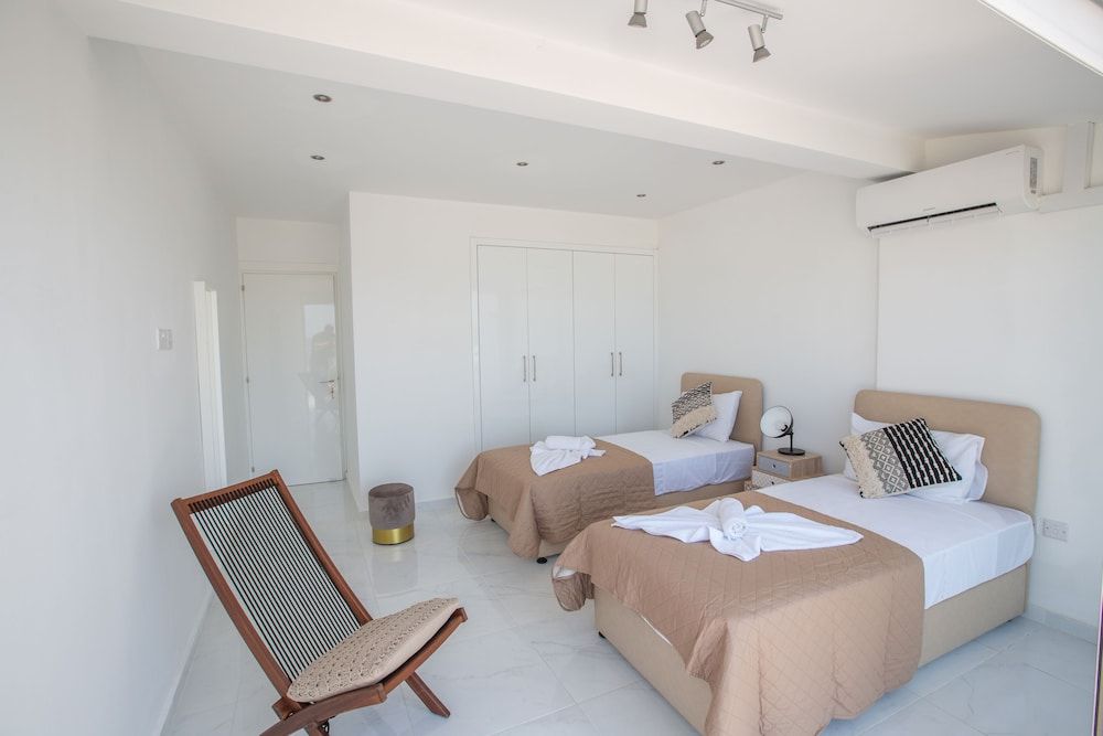 Apartment, 2 Bedrooms, Balcony, Ocean View