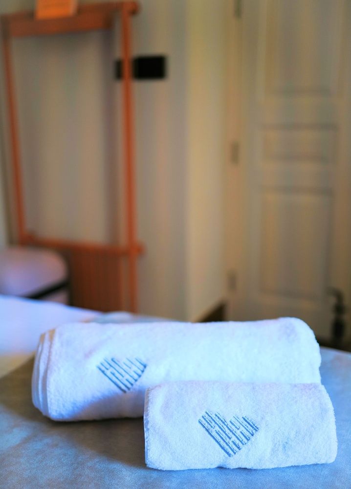 Heart Hotel Deluxe Double Room 10