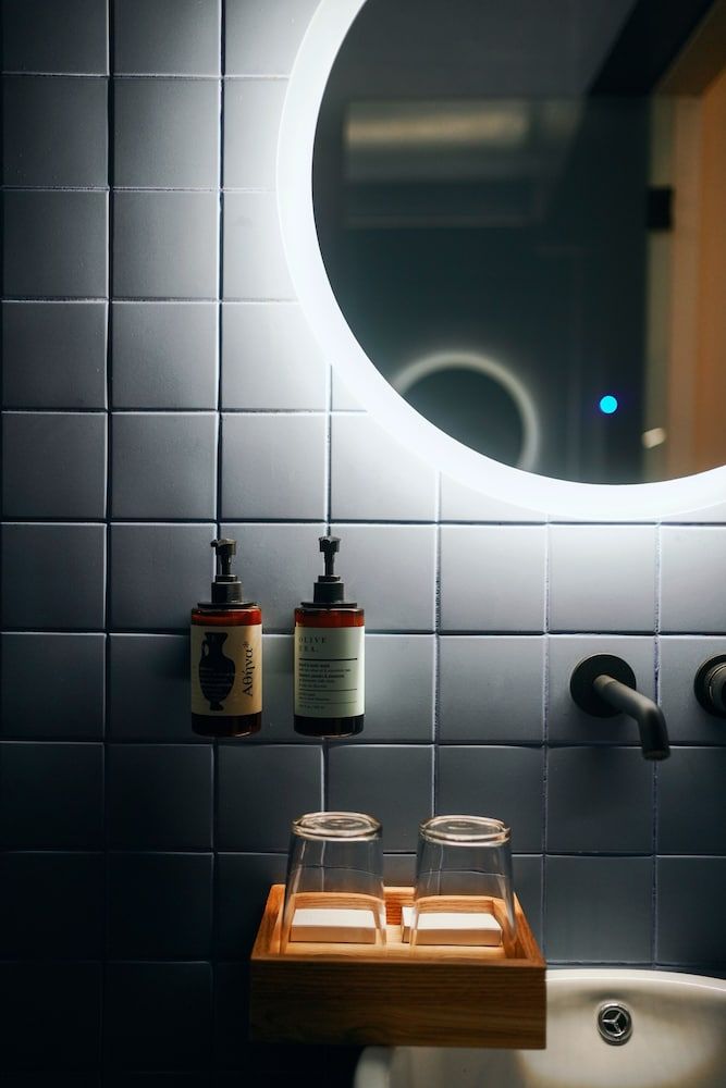 Heart Hotel Junior Suite 6