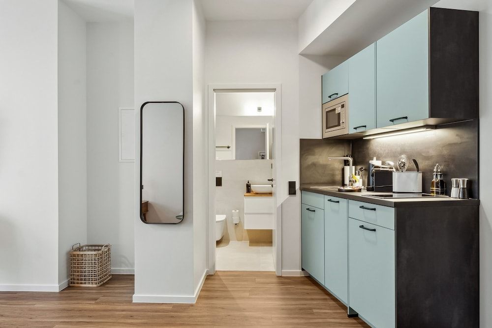 Limehome Zwickau Magazinstr. Suite with balcony 5