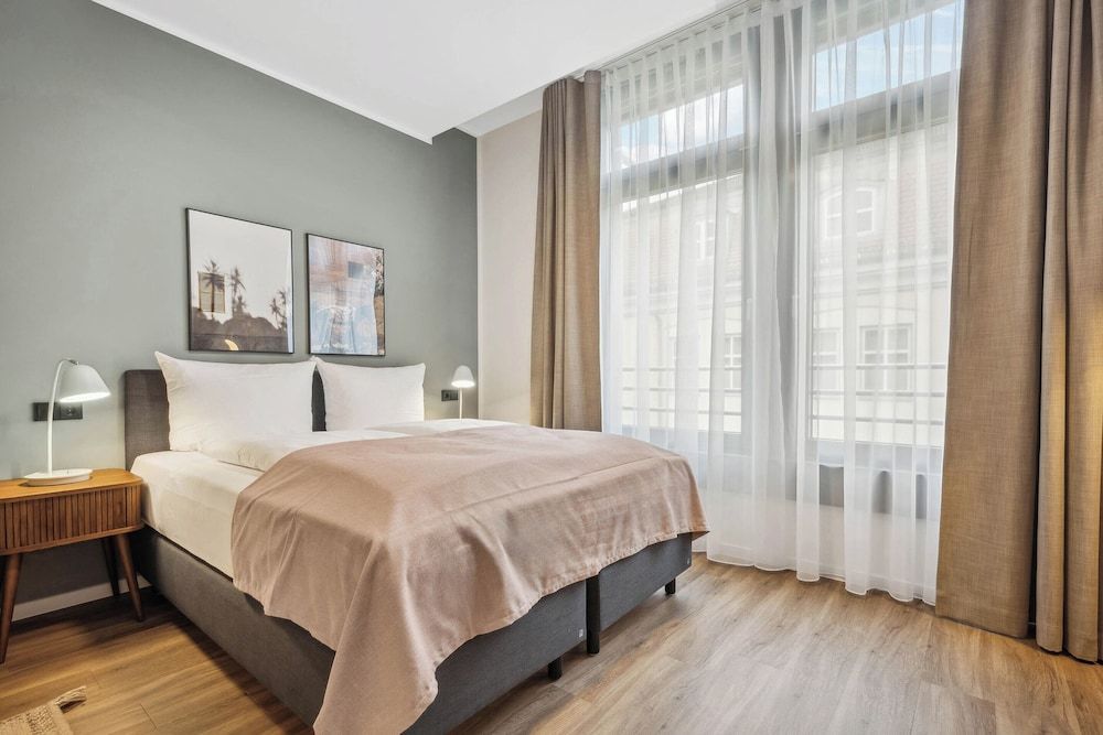 Limehome Zwickau Magazinstr. Comfort Suite with Sofa Bed 2