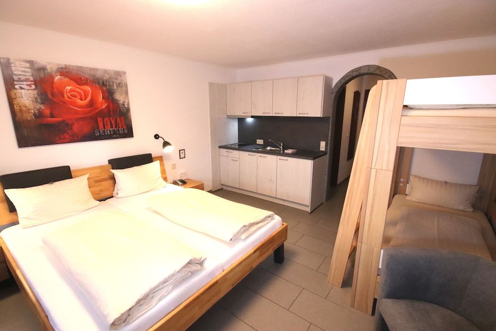Classic Quadruple Room