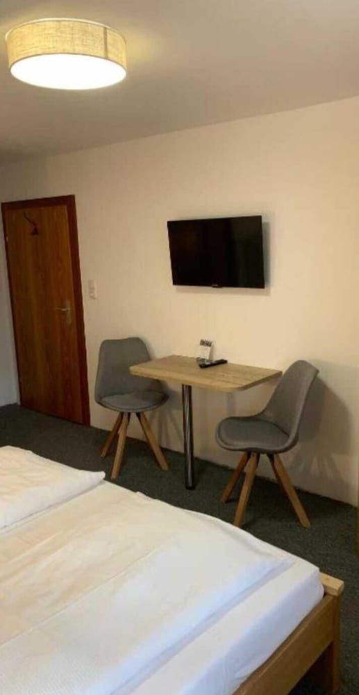Basic Twin Room