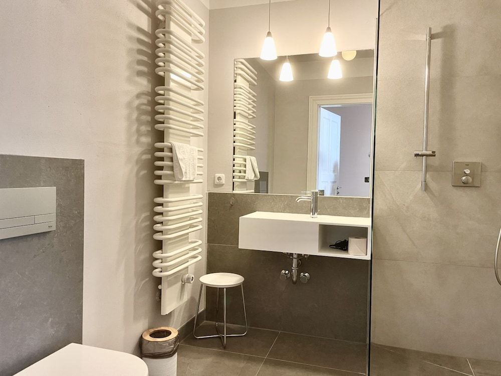 Villa Glaeser Ferienwohnungen Comfort Apartment, 1 Queen Bed, Kitchen 3