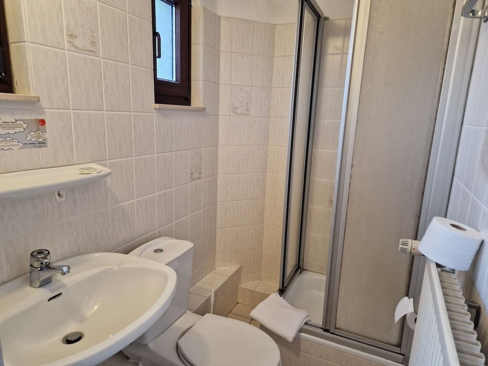 PB Hotel Pension Standard Double or Twin Room 4